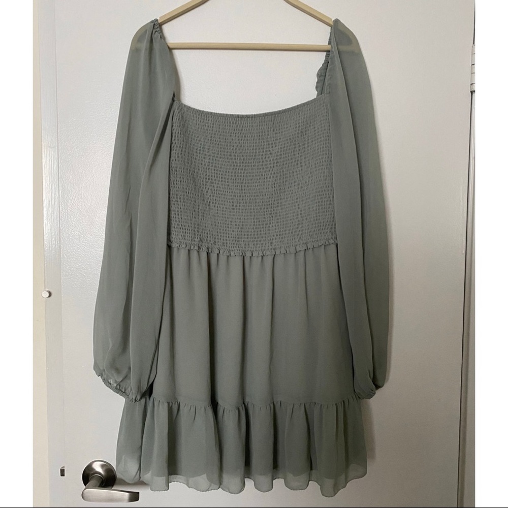 Aritzia Wilfred tempest dress in dusky green